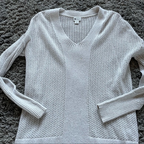 STYLUS Knitted V-Neck Oatmeal Sweater - Picture 2 of 4